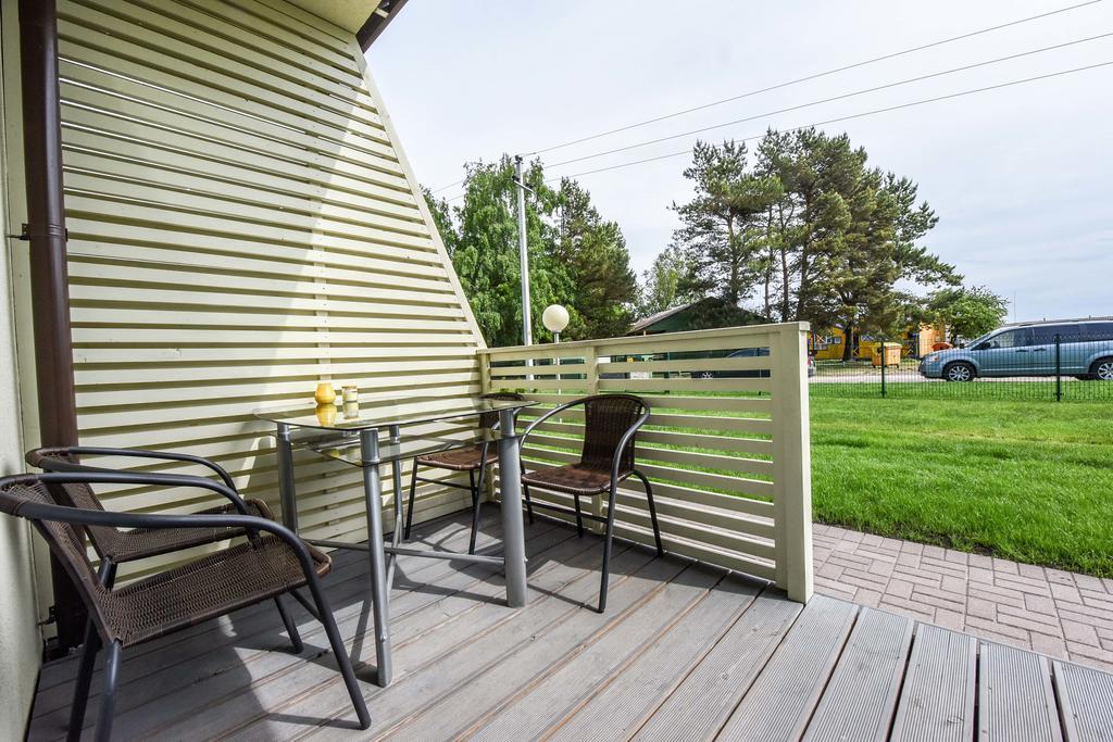 Apartamentai Trys Pusys Šventoji Exterior foto